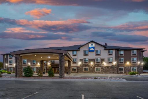 Best Western Duchesne Inn - Housity