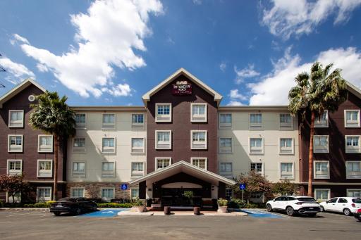 Hotel Intercity Zapopan - Housity