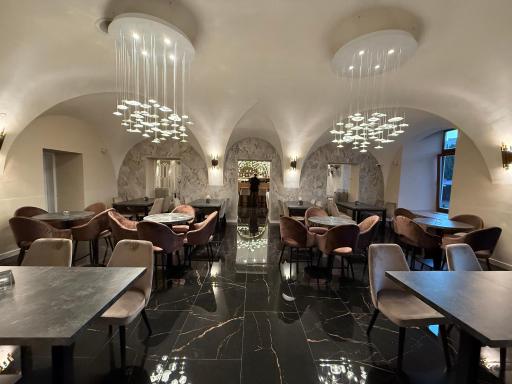 Hotel Jelen - Housity