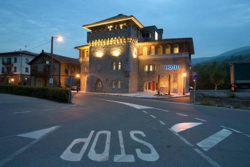 Hotel Errekagain - Housity
