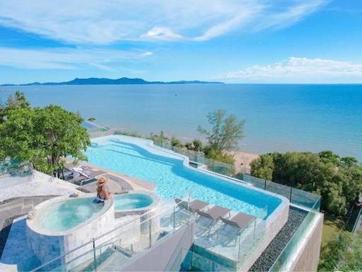 Bayphere Hotel Pattaya JC - Housity