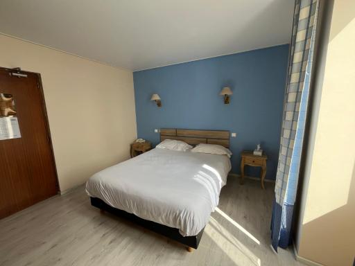 Logis Hôtel & Restaurant - Le Bretagne - Housity