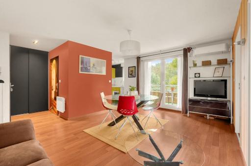 Le Jardin des Muses - T3 climatisé avec terrasse, Piscine et Parking - Hizvo