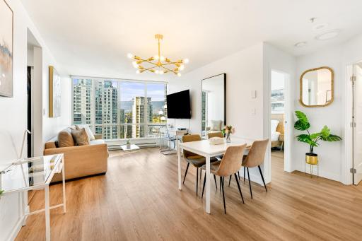 Best Location Downtown Chic Suites - Housity