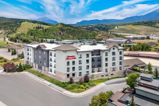 Hampton Inn & Suites Silverthorne - Housity