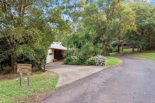 Ravensbourne Escape- Kookaburra Kottage - Housity