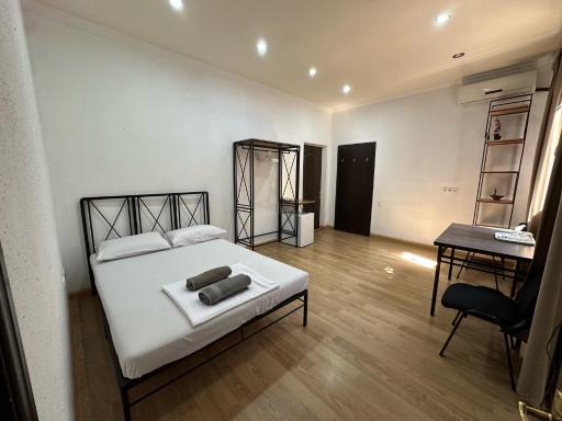 U ASHOTA - Housity