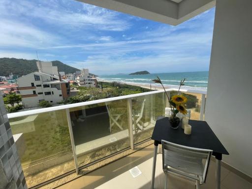 cód 22 · Apartamento com vista para o mar! - Housity
