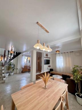 Captain CLIFFs House - Housity