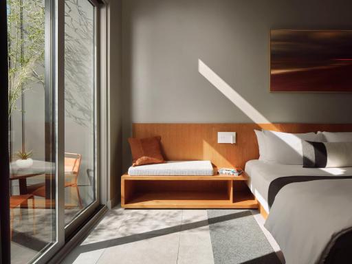 Frame Hotel - SoCo - Housity