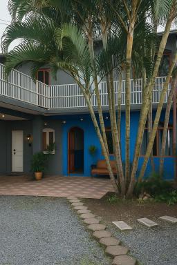 Fica, Vai ter Bolo Hostel - Housity