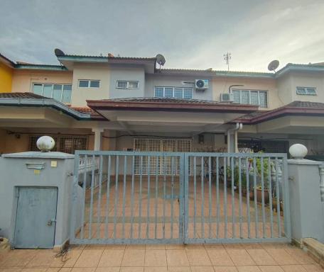 BUKIT INDAH HOMESTAY - Housity