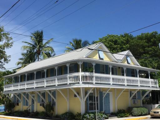 The Angelina Guesthouse - Adult Exclusive - Housity