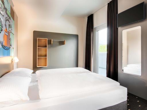 B&B Hotel Stuttgart-Neckarhafen - Housity