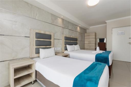 Bayside Taj Hotel - Housity