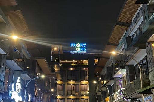 Front One Harvest Hotel Wonosobo - Housity