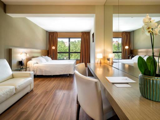 Hotel Duero - Housity