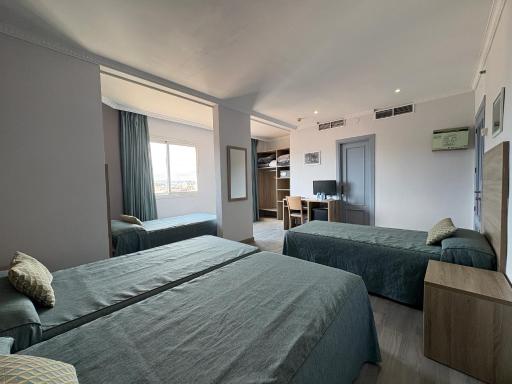 Ramblas Hotel - Housity