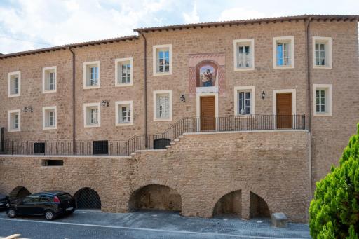 L'Isola degli Opifici - Housity