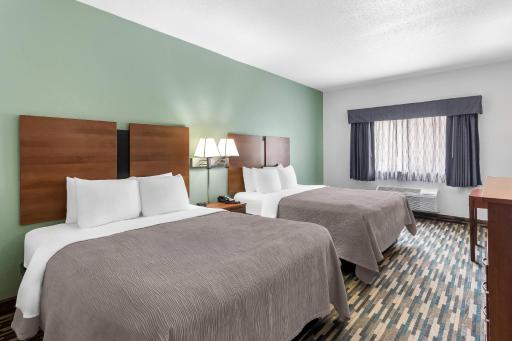 Quality Inn Beloit - Housity
