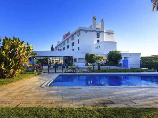 Hotel ibis Faro Algarve - Housity