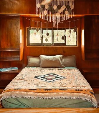 Elvis Surf Shack at Casa Akaw - Housity