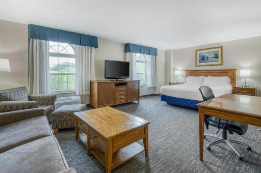 SureStay Plus by Best Western Elizabethtown Lancaster - Housity