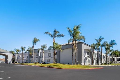 Hourglass Hotel, Trademark Collection by Wyndham - Housity