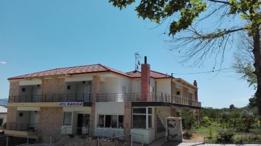 Familia Hotel - Housity