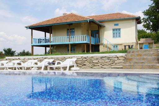 Botev Houses - Housity