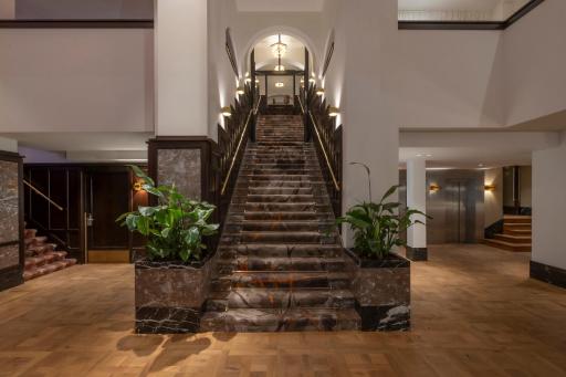 Clayton Hotel Amsterdam American - Housity