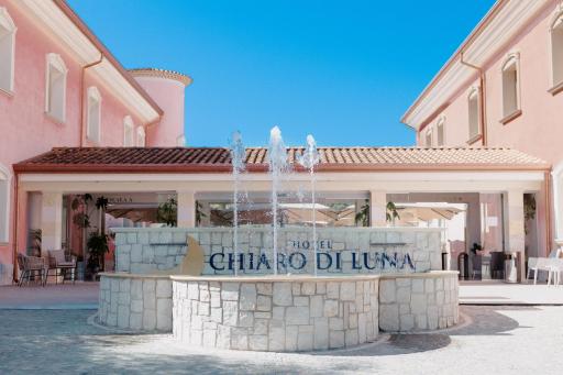 Hotel Chiaro di Luna - Housity