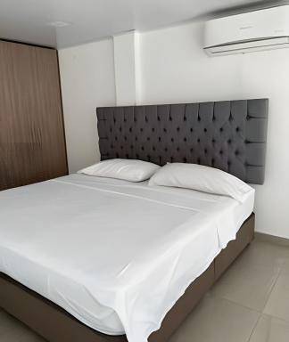 303-APARTAESTUDIO DUPLEX EN GRANADA PARA estrenar - Housity