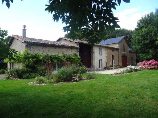 L´Aveneau - Housity