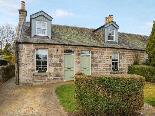 Roslin Chapel Cottage - Uk49193 - Housity