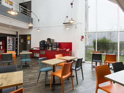 Hotel F1 Maurepas - Housity