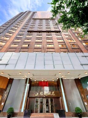 Grand Dragon Hotel - Housity