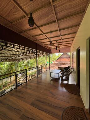 The Munroe Vibes Inn - Housity