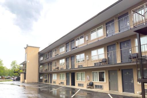 Tennessee Mountain Lodge, Riverside By OYO - Housity