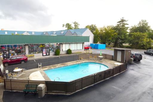 Tennessee Mountain Lodge, Riverside By OYO - Housity