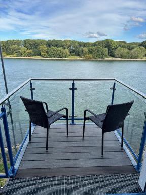 Rheinterrassen Hotel Café Restaurant - Housity