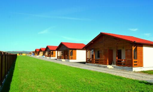 Casute de Vacanta - Complex Ben - Housity