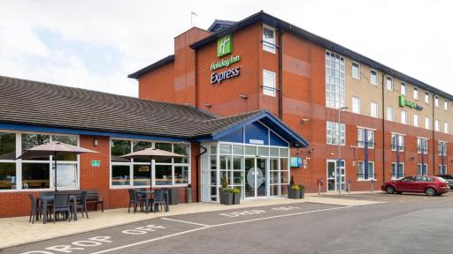 Holiday Inn Express Burton on Trent, an IHG Hotel - Housity