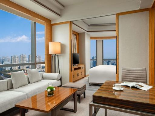 Pullman Haining - Housity