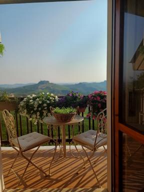 High Views at Castel Rocchero - Housity