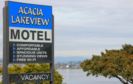 Acacia Lake View Motel - Housity