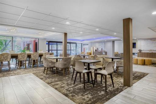 SureStay Plus Hotel by Best Western Chicago Lombard - Housity