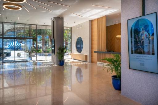 Royal & Imperial Belvedere Resort - Housity