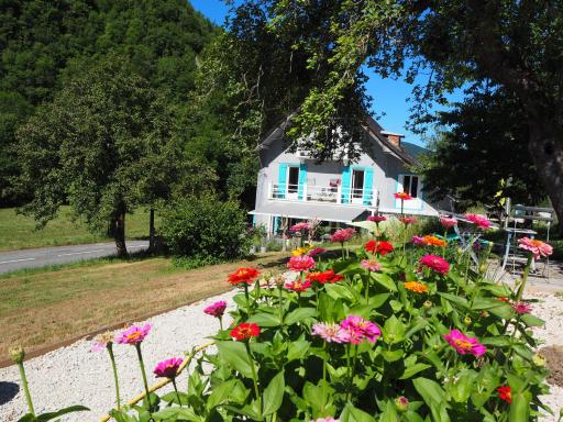 Les Deux Vélos Chambres d'Hotes-Table d'Hotes - Housity