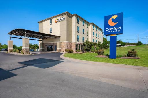 Comfort Inn & Suites Fort Smith I-540 - Housity